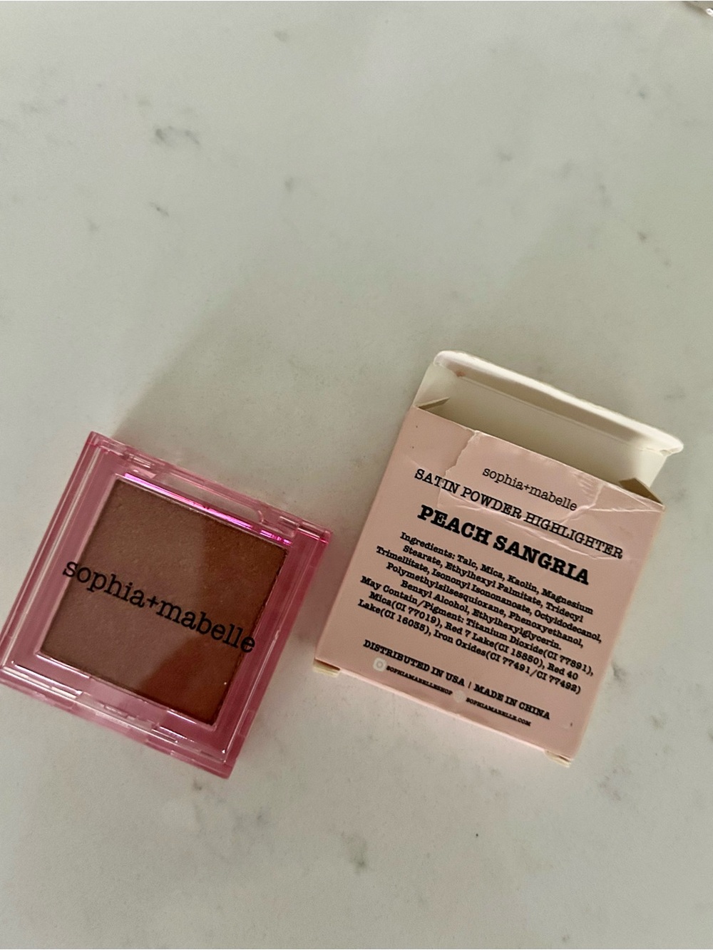 sophia+mabelle Satin Powder Highlighter - Peach Sangria
